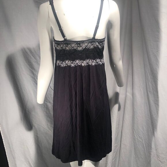 Cool Nights Lingerie  - Picture 5 of 6